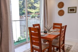 Quality 4-Seater Mahogany Dining Table